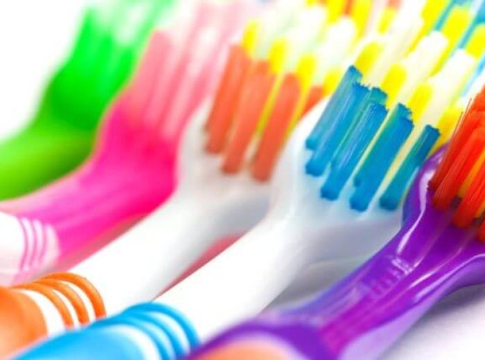 Choosing the Right Toothbrush: A Guide to Dental Hygiene Products