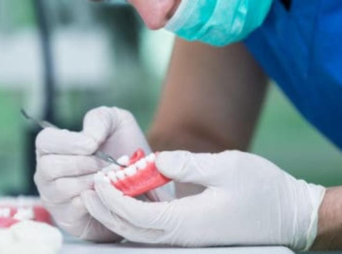 5 Ways to Care for Your Dentures